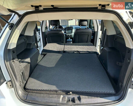 Білий Додж Джорні, об'ємом двигуна 3.6 л та пробігом 211 тис. км за 12000 $, фото 19 на Automoto.ua