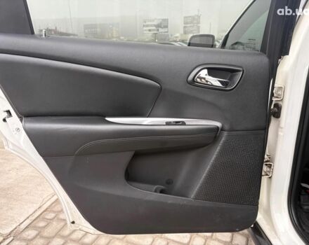 Білий Додж Джорні, об'ємом двигуна 2.4 л та пробігом 121 тис. км за 10290 $, фото 33 на Automoto.ua