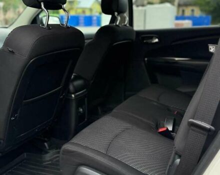 Белый Додж Джорни, объемом двигателя 2.36 л и пробегом 213 тыс. км за 9300 $, фото 11 на Automoto.ua