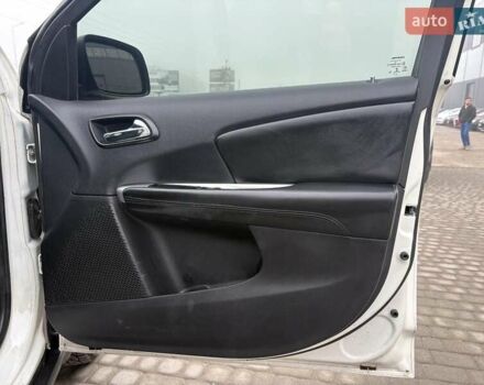 Білий Додж Джорні, об'ємом двигуна 2.4 л та пробігом 121 тис. км за 10290 $, фото 26 на Automoto.ua