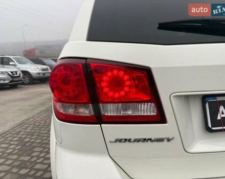 Білий Додж Джорні, об'ємом двигуна 2.4 л та пробігом 121 тис. км за 10290 $, фото 39 на Automoto.ua