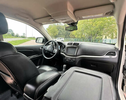 Белый Додж Джорни, объемом двигателя 2.36 л и пробегом 153 тыс. км за 12500 $, фото 42 на Automoto.ua