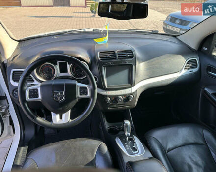 Білий Додж Джорні, об'ємом двигуна 3.6 л та пробігом 211 тис. км за 12000 $, фото 13 на Automoto.ua