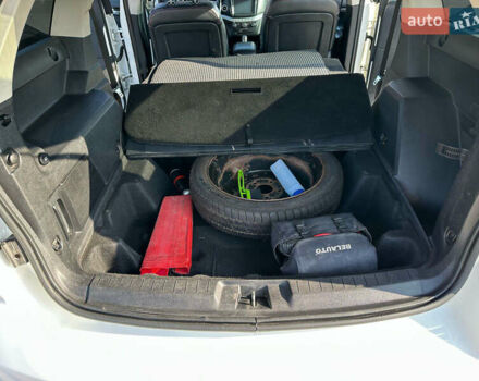 Білий Додж Джорні, об'ємом двигуна 3.6 л та пробігом 211 тис. км за 12000 $, фото 16 на Automoto.ua