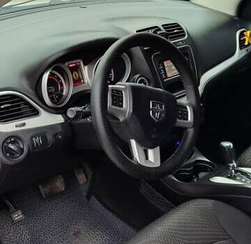 Белый Додж Джорни, объемом двигателя 2.36 л и пробегом 204 тыс. км за 10000 $, фото 15 на Automoto.ua