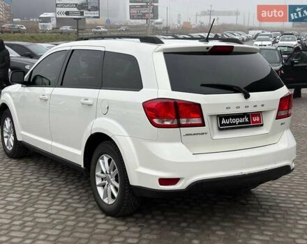 Білий Додж Джорні, об'ємом двигуна 2.4 л та пробігом 121 тис. км за 10290 $, фото 8 на Automoto.ua