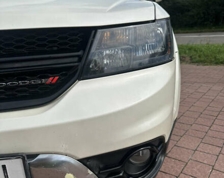 Белый Додж Джорни, объемом двигателя 2.36 л и пробегом 153 тыс. км за 12500 $, фото 5 на Automoto.ua