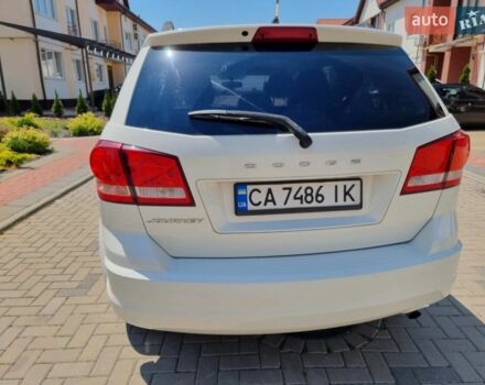 Білий Додж Джорні, об'ємом двигуна 2.4 л та пробігом 184 тис. км за 10000 $, фото 1 на Automoto.ua