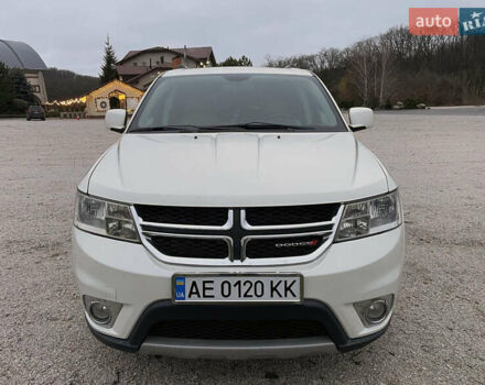Білий Додж Джорні, об'ємом двигуна 3.6 л та пробігом 204 тис. км за 12000 $, фото 2 на Automoto.ua