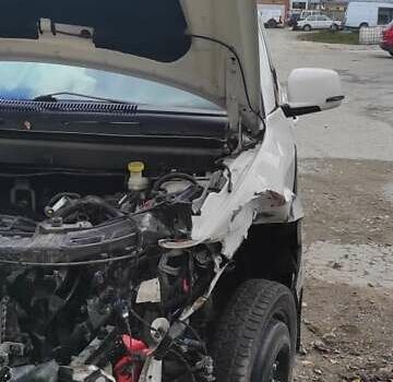 Белый Додж Джорни, объемом двигателя 2.36 л и пробегом 168 тыс. км за 3200 $, фото 31 на Automoto.ua