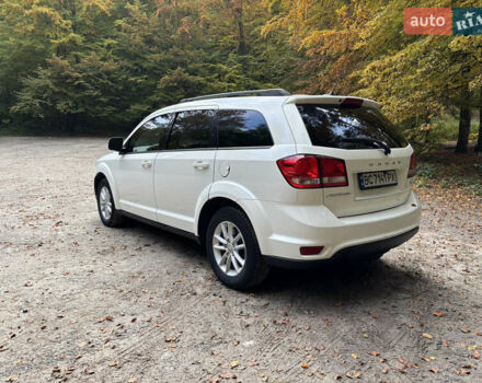 Білий Додж Джорні, об'ємом двигуна 2.36 л та пробігом 121 тис. км за 11100 $, фото 4 на Automoto.ua