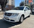 Белый Додж Джорни, объемом двигателя 2.36 л и пробегом 340 тыс. км за 9200 $, фото 1 на Automoto.ua