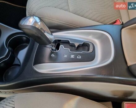 Белый Додж Джорни, объемом двигателя 2.36 л и пробегом 184 тыс. км за 11200 $, фото 20 на Automoto.ua