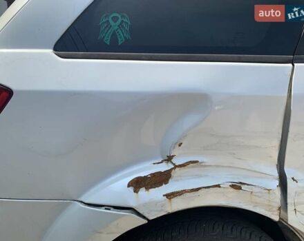 Белый Додж Джорни, объемом двигателя 2.4 л и пробегом 185 тыс. км за 12700 $, фото 38 на Automoto.ua