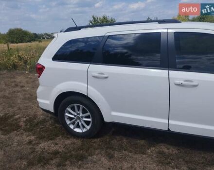 Белый Додж Джорни, объемом двигателя 2.4 л и пробегом 181 тыс. км за 11500 $, фото 12 на Automoto.ua