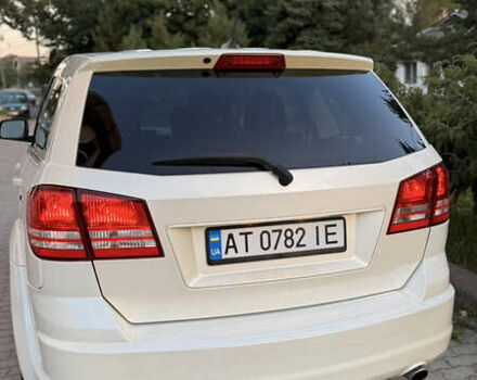 Белый Додж Джорни, объемом двигателя 3.6 л и пробегом 179 тыс. км за 10450 $, фото 6 на Automoto.ua