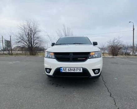 Белый Додж Джорни, объемом двигателя 2.4 л и пробегом 185 тыс. км за 12700 $, фото 5 на Automoto.ua