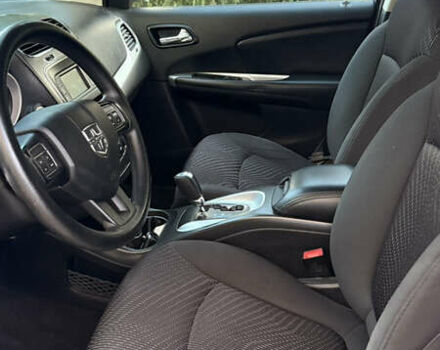 Белый Додж Джорни, объемом двигателя 3.6 л и пробегом 179 тыс. км за 10450 $, фото 8 на Automoto.ua