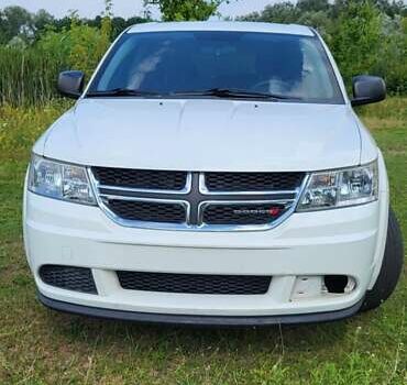 Белый Додж Джорни, объемом двигателя 2.36 л и пробегом 170 тыс. км за 9000 $, фото 6 на Automoto.ua