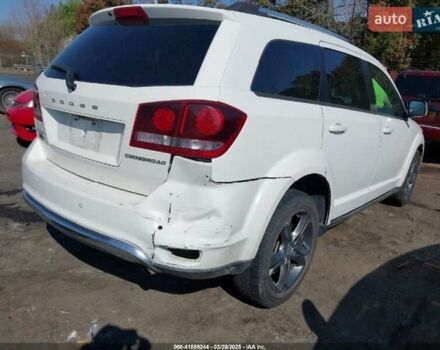 Белый Додж Джорни, объемом двигателя 2.36 л и пробегом 220 тыс. км за 8200 $, фото 8 на Automoto.ua