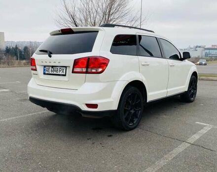 Белый Додж Джорни, объемом двигателя 2.4 л и пробегом 185 тыс. км за 12700 $, фото 8 на Automoto.ua