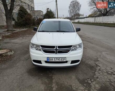 Белый Додж Джорни, объемом двигателя 2.36 л и пробегом 229 тыс. км за 10450 $, фото 9 на Automoto.ua