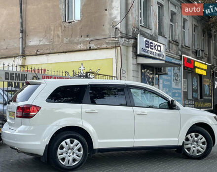 Белый Додж Джорни, объемом двигателя 2.4 л и пробегом 58 тыс. км за 10999 $, фото 6 на Automoto.ua