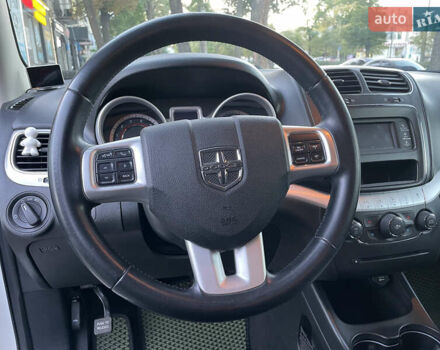 Белый Додж Джорни, объемом двигателя 2.4 л и пробегом 58 тыс. км за 10999 $, фото 14 на Automoto.ua