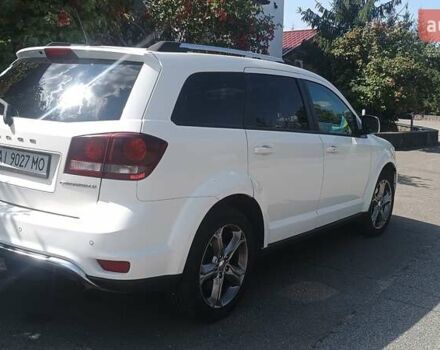 Белый Додж Джорни, объемом двигателя 2.36 л и пробегом 153 тыс. км за 13600 $, фото 5 на Automoto.ua