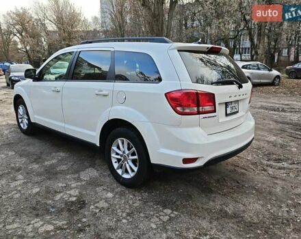 Білий Додж Джорні, об'ємом двигуна 2.36 л та пробігом 184 тис. км за 10500 $, фото 2 на Automoto.ua
