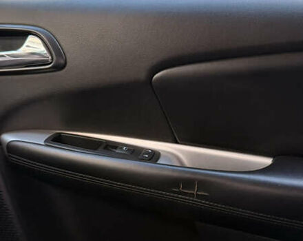 Белый Додж Джорни, объемом двигателя 3.6 л и пробегом 179 тыс. км за 10450 $, фото 13 на Automoto.ua