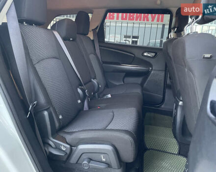 Белый Додж Джорни, объемом двигателя 2.4 л и пробегом 58 тыс. км за 10999 $, фото 12 на Automoto.ua