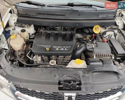 Белый Додж Джорни, объемом двигателя 2.36 л и пробегом 229 тыс. км за 10450 $, фото 13 на Automoto.ua