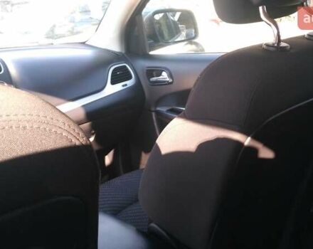 Белый Додж Джорни, объемом двигателя 3.6 л и пробегом 205 тыс. км за 10500 $, фото 13 на Automoto.ua