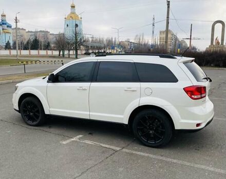 Белый Додж Джорни, объемом двигателя 2.4 л и пробегом 185 тыс. км за 12700 $, фото 11 на Automoto.ua