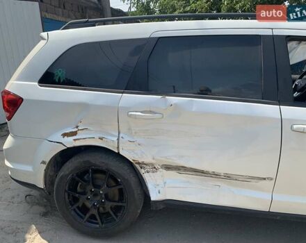 Белый Додж Джорни, объемом двигателя 2.4 л и пробегом 185 тыс. км за 12700 $, фото 37 на Automoto.ua