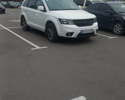 Белый Додж Джорни, объемом двигателя 2.36 л и пробегом 119 тыс. км за 13800 $, фото 4 на Automoto.ua