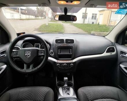 Белый Додж Джорни, объемом двигателя 2.36 л и пробегом 229 тыс. км за 10450 $, фото 14 на Automoto.ua