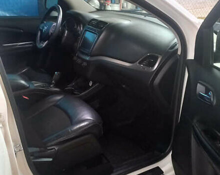 Белый Додж Джорни, объемом двигателя 2.36 л и пробегом 119 тыс. км за 13800 $, фото 10 на Automoto.ua