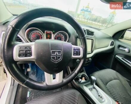 Белый Додж Джорни, объемом двигателя 2.4 л и пробегом 185 тыс. км за 12700 $, фото 29 на Automoto.ua