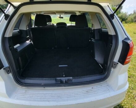 Белый Додж Джорни, объемом двигателя 2 л и пробегом 206 тыс. км за 9000 $, фото 6 на Automoto.ua