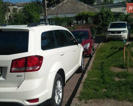 Белый Додж Джорни, объемом двигателя 3.6 л и пробегом 205 тыс. км за 10500 $, фото 4 на Automoto.ua