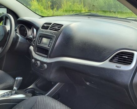 Белый Додж Джорни, объемом двигателя 2 л и пробегом 206 тыс. км за 9000 $, фото 10 на Automoto.ua