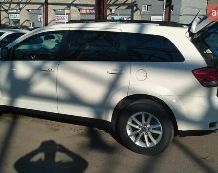 Белый Додж Джорни, объемом двигателя 3.6 л и пробегом 205 тыс. км за 10500 $, фото 6 на Automoto.ua