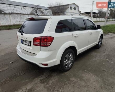 Белый Додж Джорни, объемом двигателя 2.36 л и пробегом 229 тыс. км за 10450 $, фото 6 на Automoto.ua