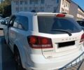 Белый Додж Джорни, объемом двигателя 2.36 л и пробегом 150 тыс. км за 12500 $, фото 1 на Automoto.ua