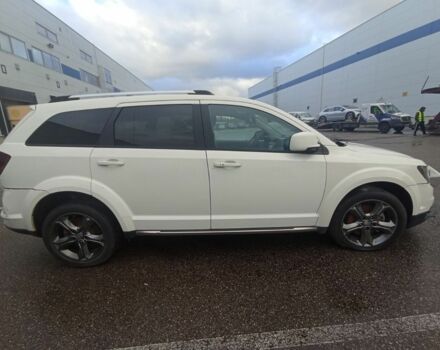 Белый Додж Джорни, объемом двигателя 0 л и пробегом 220 тыс. км за 8200 $, фото 3 на Automoto.ua