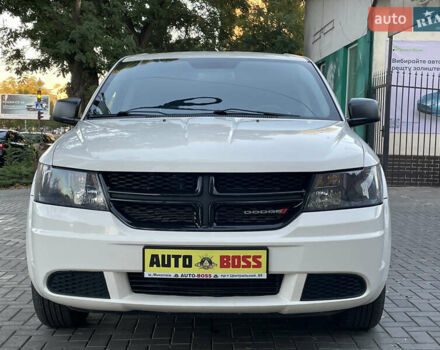 Белый Додж Джорни, объемом двигателя 2.4 л и пробегом 58 тыс. км за 10999 $, фото 4 на Automoto.ua