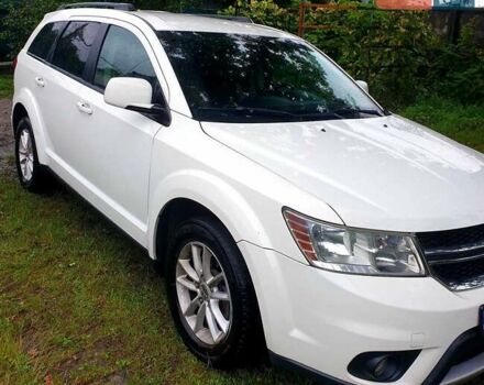 Белый Додж Джорни, объемом двигателя 3.6 л и пробегом 200 тыс. км за 14000 $, фото 2 на Automoto.ua