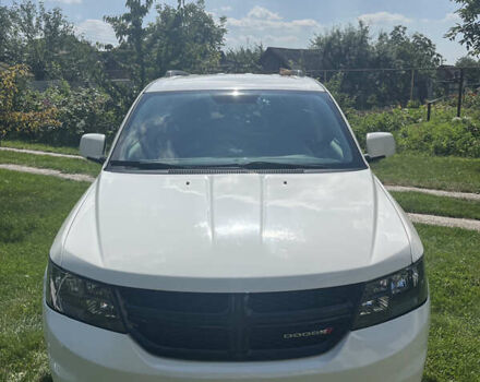 Белый Додж Джорни, объемом двигателя 3.6 л и пробегом 143 тыс. км за 13200 $, фото 1 на Automoto.ua